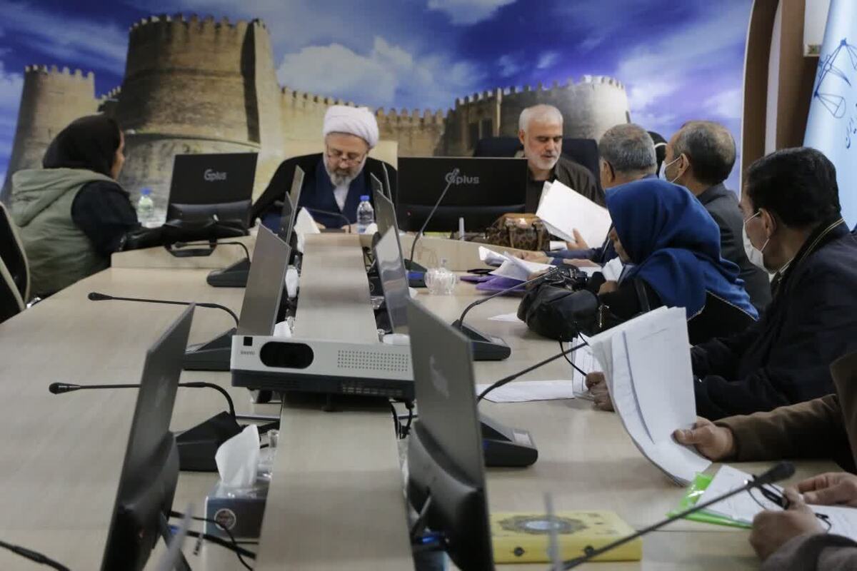 مسئولان قضایی استان لرستان به درخواست‌های ۴۷ نفر از مراجعان رسیدگی کردند