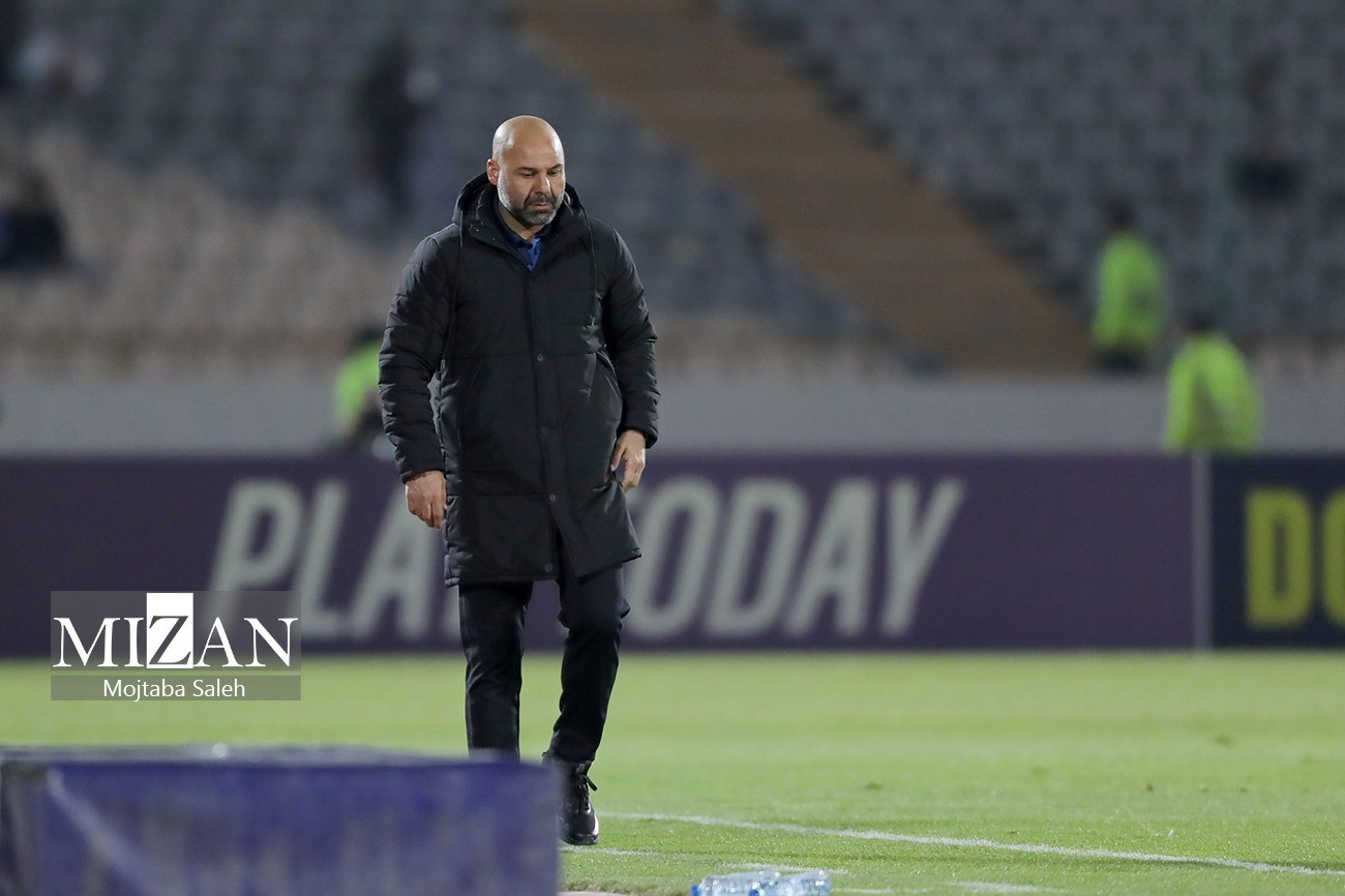 روشن: سرمربی خارجی خوب وسط فصل پیدا نمیشود/ بختیاریزاده بهترین گزینه موقت موجود است روشن: سرمربی خارجی خوب وسط فصل پیدا نمیشود/ بختیاریزاده بهترین گزینه موقت موجود است