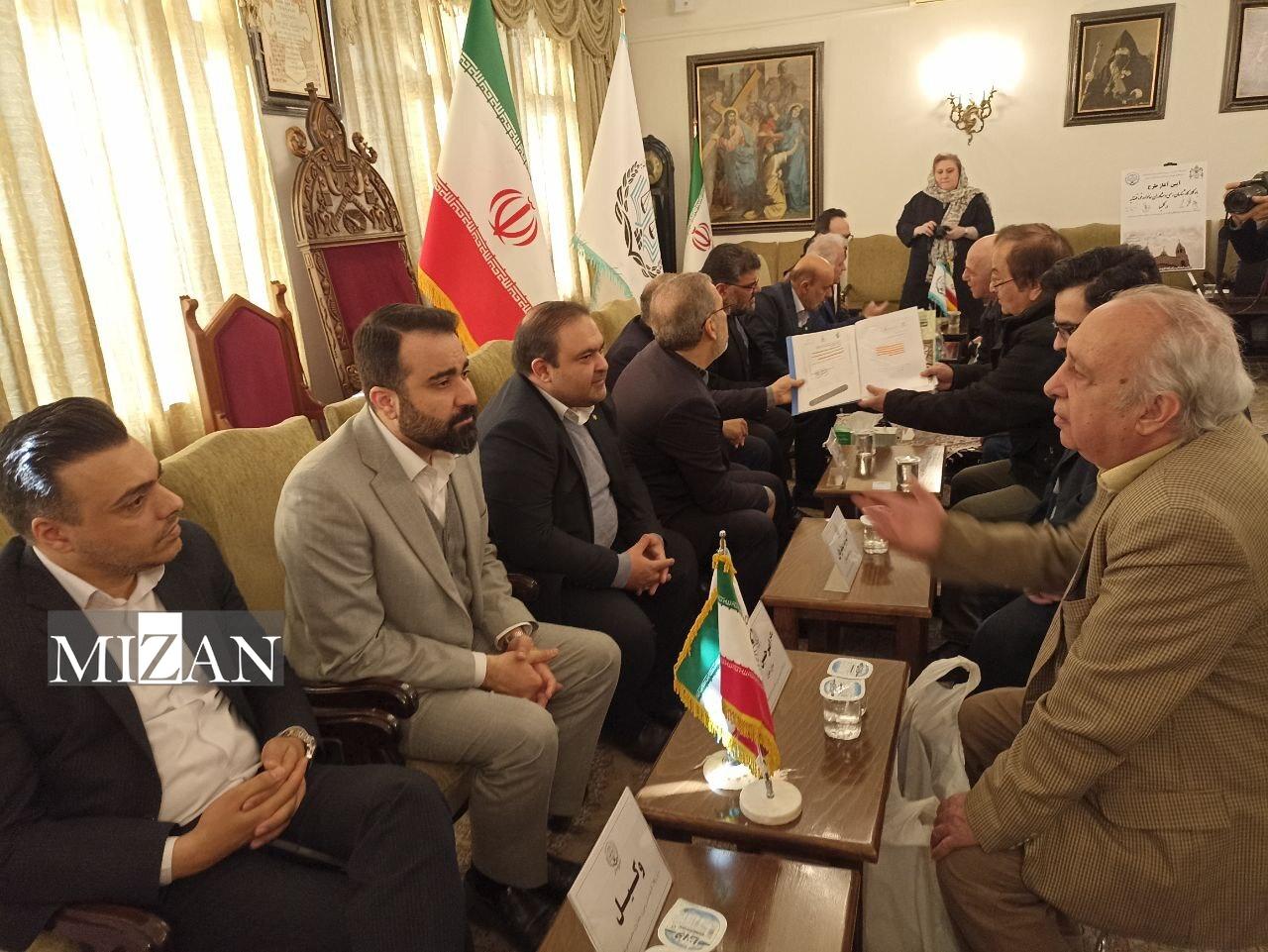 آیین آغاز طرح با وکلا در کلیسا برگزار شد/مرکز وکلا، نماد مردم‌سازی قوه قضاییه است/نماینده مسیحیان ارمنی تهران و شمال ایران در مجلس: میزخدمت وکلا در کلیسا، بخشی از حرکت جهاد تبیین است