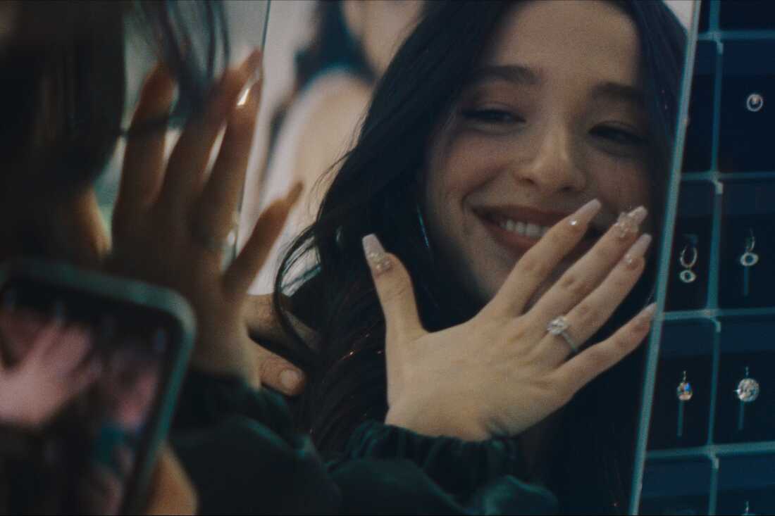 «آنورا» پیشتاز جوایز منتقدان آمریکایی/ یک انیمیشن پرفروش‌ترین فیلم تاریخ چین شد/ ترامپ خود را سرپرست یک نهاد مهم ترویج همجنسگرایی کرد