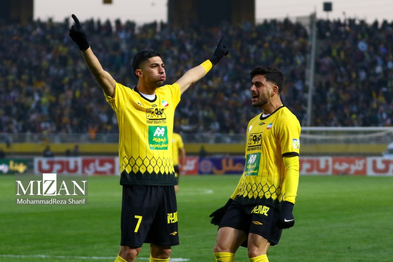 سپاهان - پرسپولیس؛ شمارش معکوس برای شروع الکلاسیکو با نبرد جذاب کارتال و کارترون در قلب اصفهان