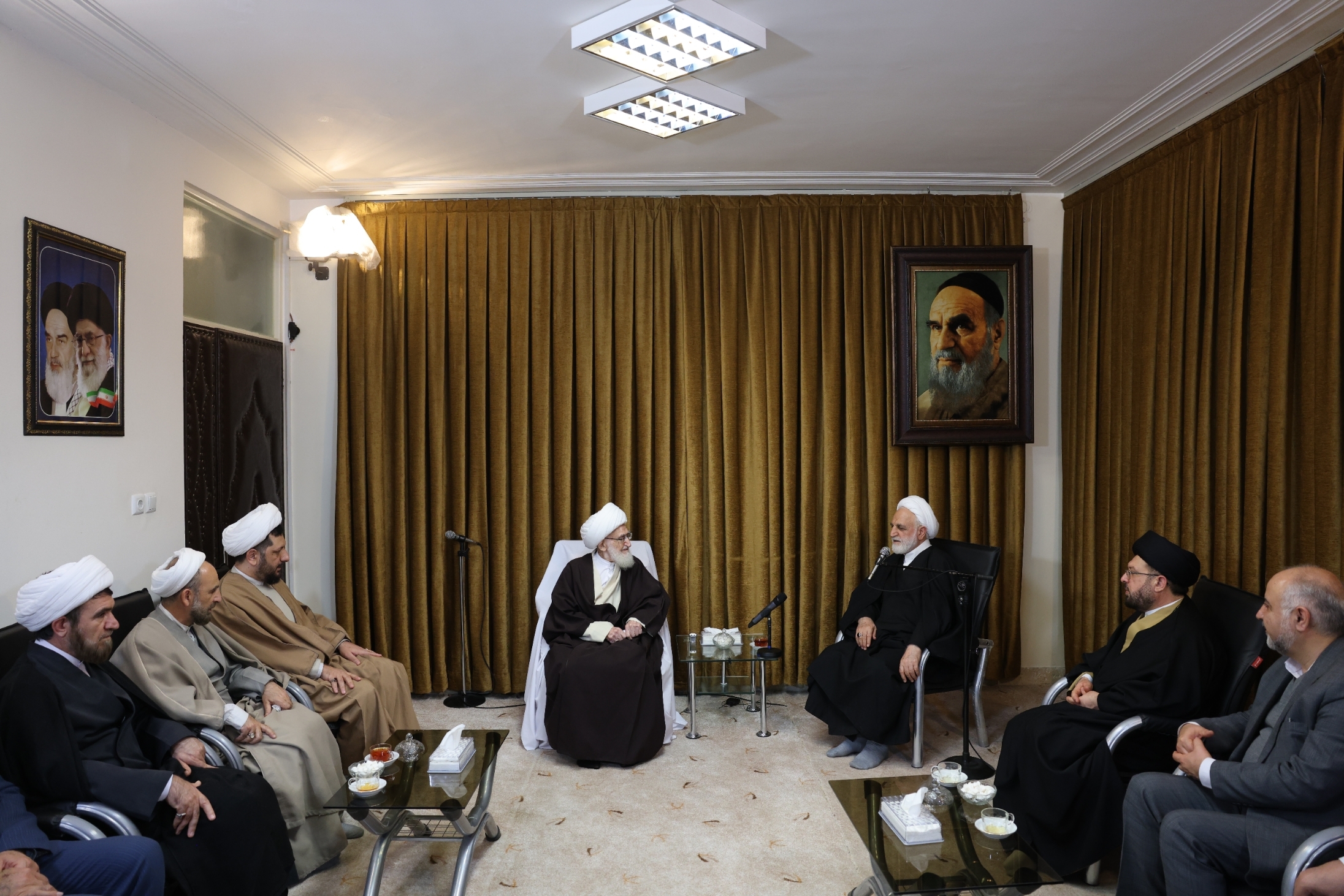 رئیس قوه قضاییه:حل مسائل اقتصادی، امنیتی و اجتماعی بدون تسلط و دستیابی به فناوری‌های نوین، سخت و ناممکن است/ برای غلبه بر مستکبران باید به علم روز مجهز شویم