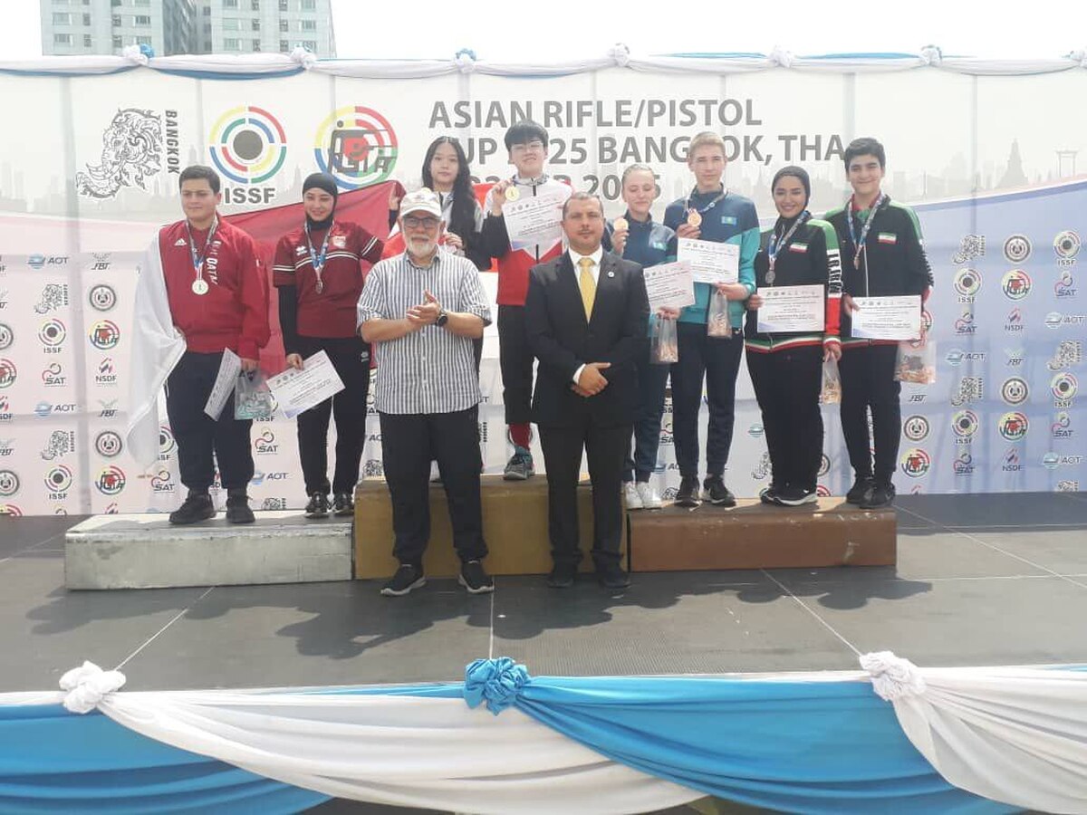 تیراندازی کاپ آسیایی تایلند| جوانان ایران صاحب مدال برنز در تفنگ میکس شدند/ شاگرد و مربی به فینال رسیدند