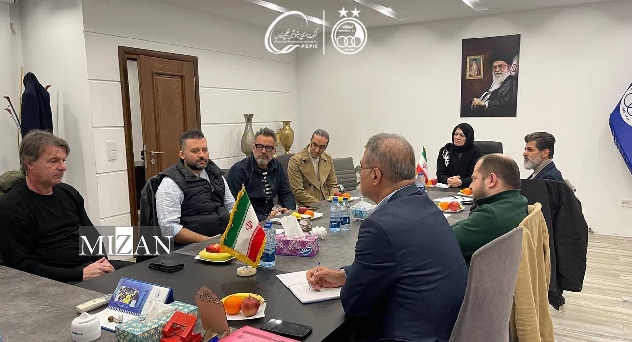 توضیحات باشگاه استقلال درباره روند مذاکره با نمایندگان ماتزاری