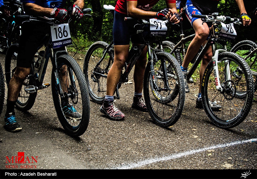 به اصطلاح توریست همراه رکابزنان در قهرمانی آسیا/ پس چرا بانوان اعزام نشدند؟