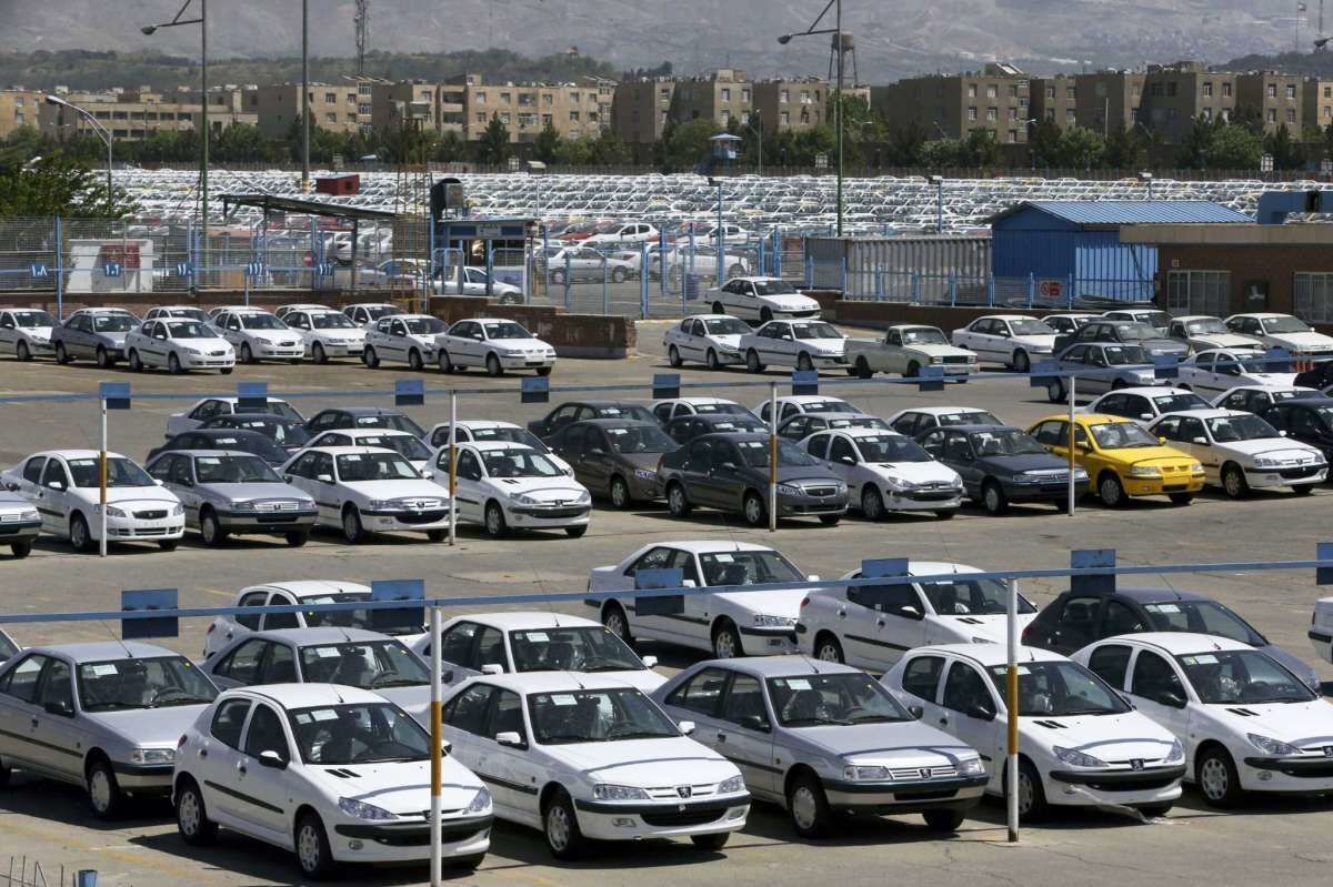 دادستان شوشتر: خودرو‌های توقیفی هنگام تحویل به پارکینگ‌ها پلمب ثبت سامانه شوند 