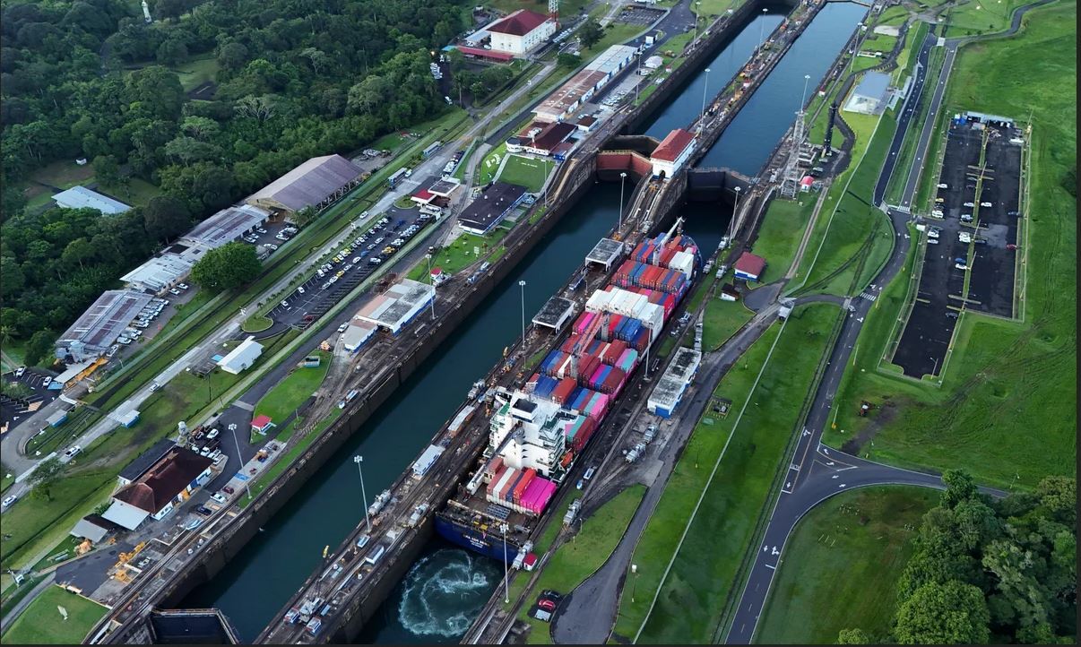 جاه‌طلبی ژئوپلیتیک ترامپ در تسلط بر مسیرهای تجاری کلیدی جهان