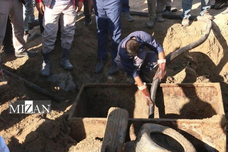 تشکیل پرونده قضایی برای رسیدگی به موضوع سرقت میلیونها لیتر سوخت هواپیما در بندرعباس جزئیات حادثه تروریستی شهادت حججاسلام والمسلمین رازینی و مقیسه /