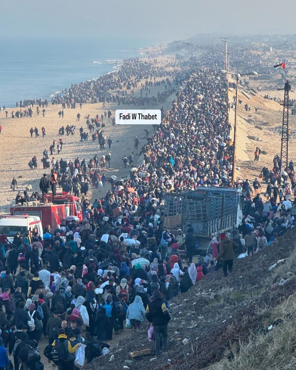 شکست طرح های رژیم صهیونیستی؛ هزاران آواره به شمال غزه بازگشتند