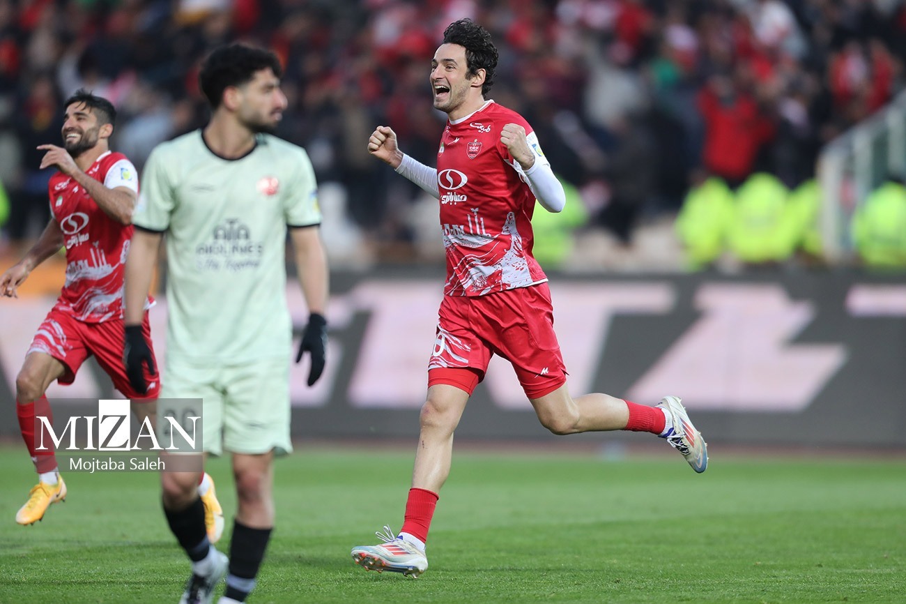 عالیشاه بهترین پاسور پرسپولیس؛ گولسیانی برترین مدافع گلزن خارجی سرخ‌پوشان