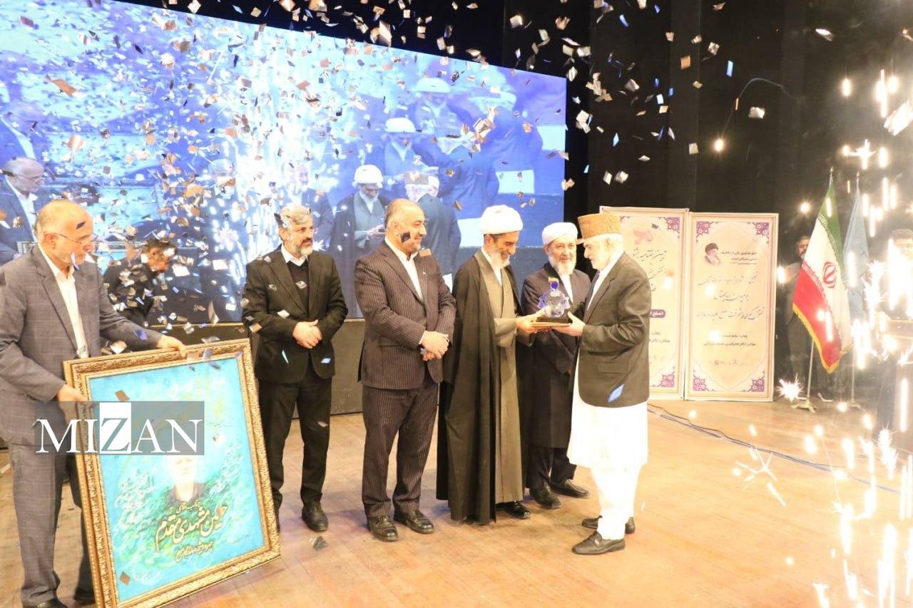 همایش تجلیل از چهره‌های ماندگار صلح و سازش در گلستان برگزار شد/ یک محکوم به قصاص در جریان برگزاری همایش به زندگی بازگشت