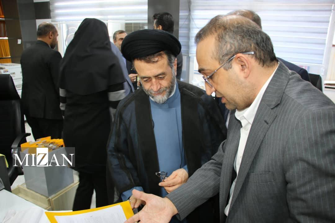 بازدید رئیس کل دادگستری فارس از مجتمع دادگاههای صلح و اجرای احکام حقوقی شیراز بازدید رئیس کل دادگستری فارس از مجتمع دادگاههای صلح و اجرای احکام حقوقی شیراز