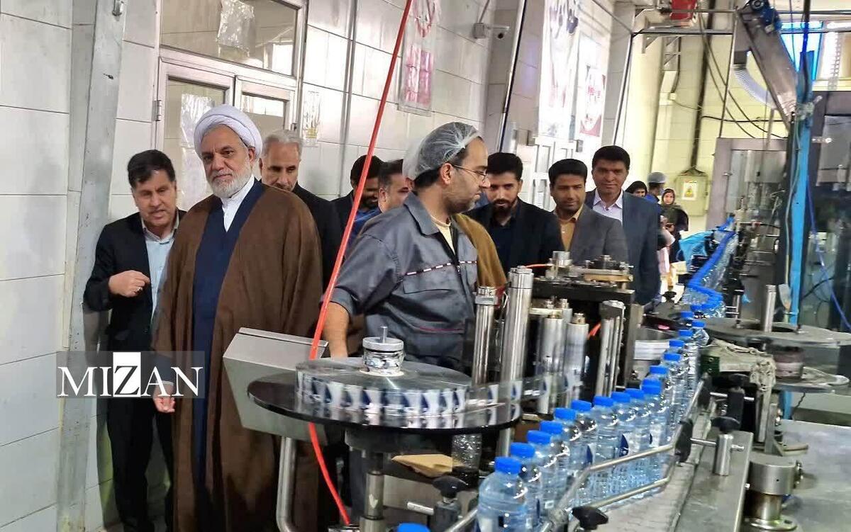 خط جدید تولید آب آشامیدنی در بردسیر با کمک انجمن حمایت از زندانیان استان کرمان راه‌اندازی شد