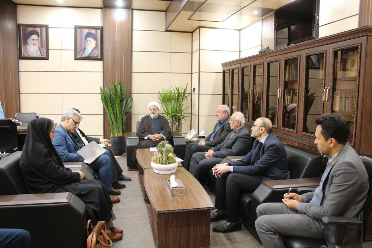 رئیس کل دادگستری استان سمنان: تعامل و همکاری دوسویه نهاد‌های قضاوت و وکالت برای تحقق دادرسی عادلانه و کارآمد است