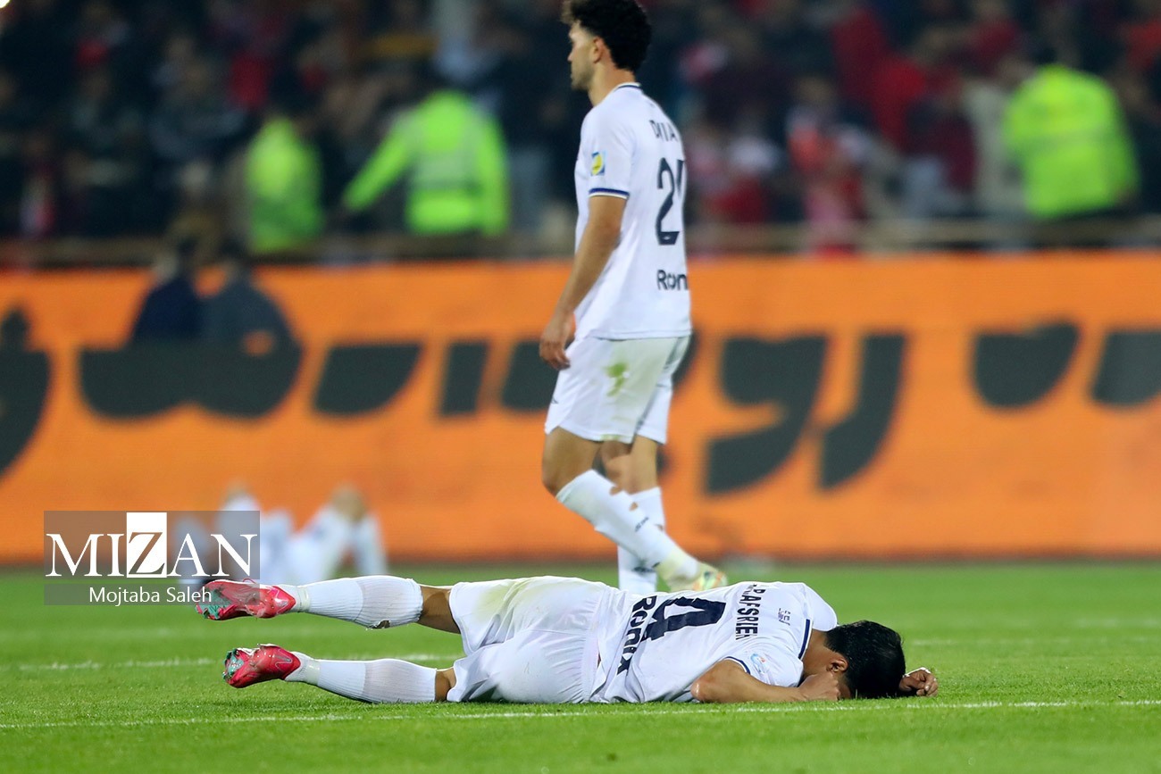 سقف قرارداد در فوتبال ایران؛ راه‌حلی برای کنترل هزینه‌ها یا مانعی برای پیشرفت؟