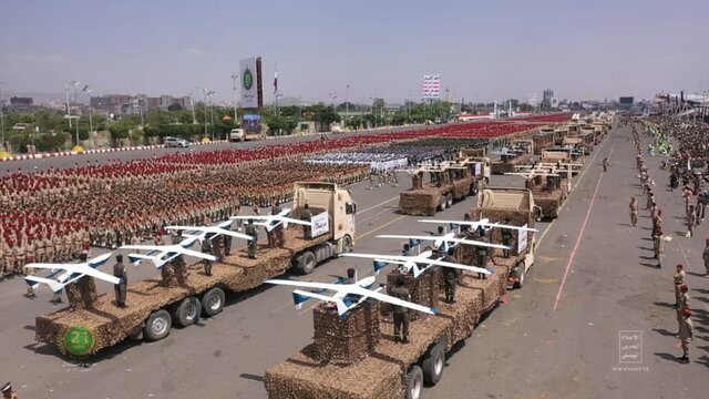 گزارش عید///////تقویت جایگاه ارتش یمن؛ از مقابله با ائتلاف عربستان تا ئتلاف آمریکا در دریای سرخ