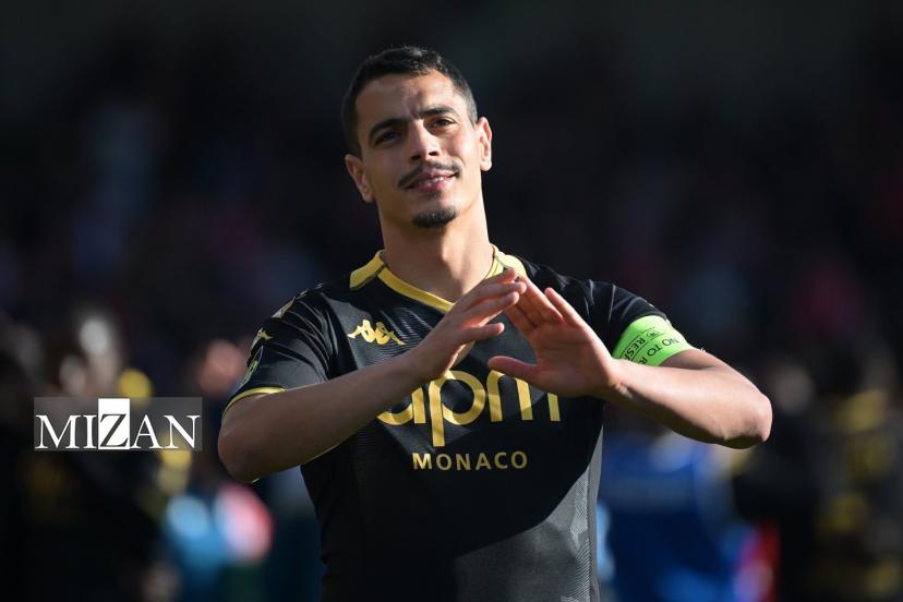 «بن یدر» در سپاهان؛ گلزن خطرناک یا حاشیهساز منشوری؟/ پیامدهای ترسناک ورود یک بیاخلاق به لیگ برتر و بازتاب بینالملل منفی «بن یدر» در سپاهان؛ گلزن خطرناک یا حاشیهساز منشوری؟/ پیامدهای ترسناک ورود یک بیاخلاق به لیگ برتر و بازتاب بینالملل منفی