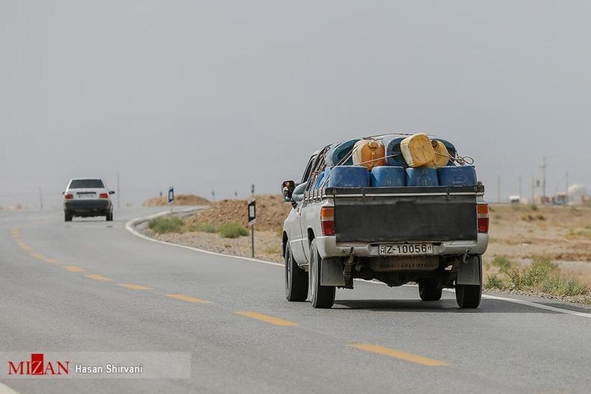 اقدامات مقابله‌ای وزارت نفت برای کنترل قاچاق سوخت؛ از کشف حدود ۶ هزار کارت سوخت هوشمند غیرمجاز تا کشف انشعابات غیرمجاز با همکاری قوه‌قضاییه