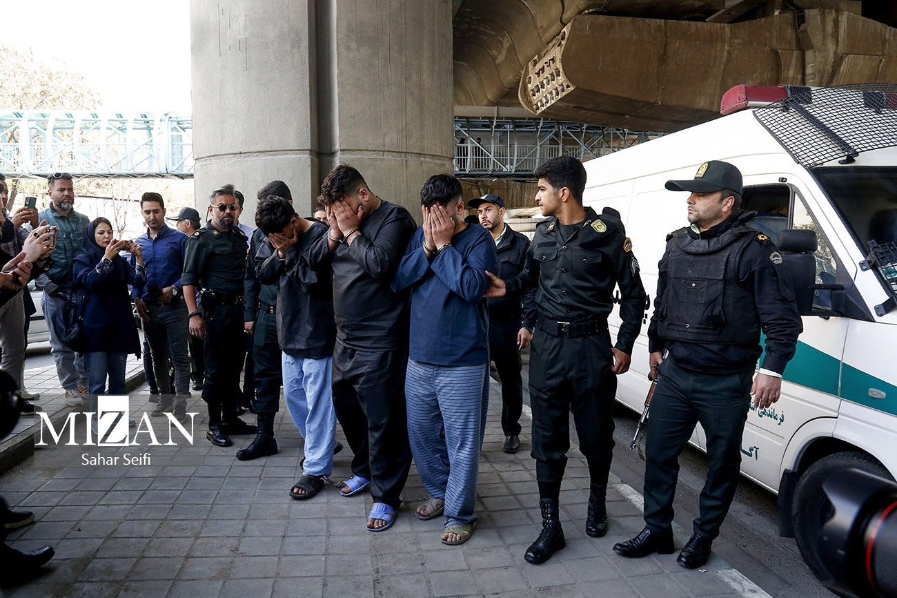 برخورد قاطع قوه قضاییه با مخلان امنیت و مرتکبان جرایم خشن / پیگیری و اجرای حکم چند پرونده مهم برهمزنندگان جامعه در سال ۱۴۰۳ برخورد قاطع قوه قضاییه با مخلان امنیت و مرتکبان جرایم خشن / پیگیری و اجرای حکم چند پرونده مهم برهمزنندگان جامعه در سال ۱۴۰۳