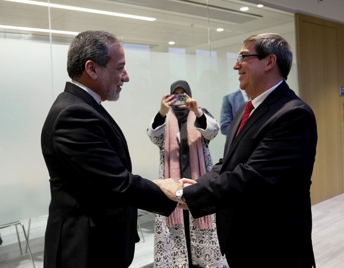 سفر عراقچی به ژنو/ وزیر امور خارجه با گوترش دیدار کرد سفر عراقچی به ژنو/ وزیر امور خارجه با گوترش دیدار کرد