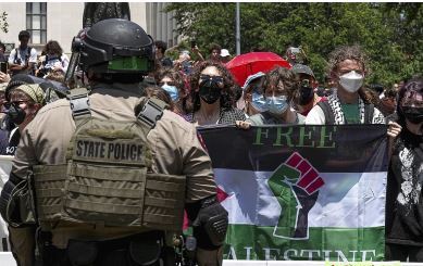 ادامه سرکوب معترضان در دانشگاههای مریکا ادامه سرکوب معترضان در دانشگاههای مریکا