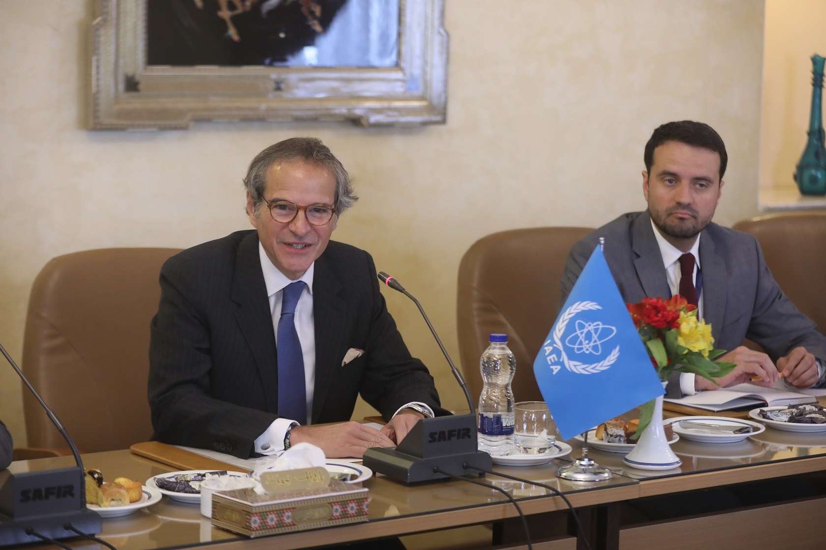 نشست دوجانبه گروسی و اسلامی در اصفهان