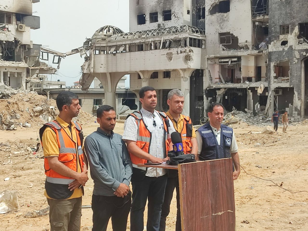 هدف قرار گرفتن مرکز پزشکی در اردوگاه آوارگان/ رژیم صهیونیستی منازل مسکوین رفح را هدف قرار می دهد