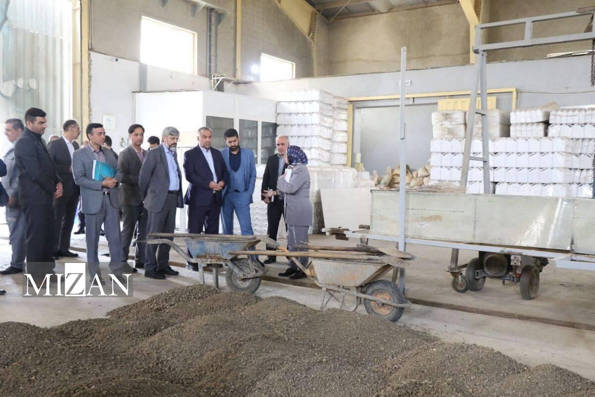 میز خدمت ستاد اقتصاد مقاومتی دادگستری گلستان در قطب تولید مبلمان ایران برگزار شد