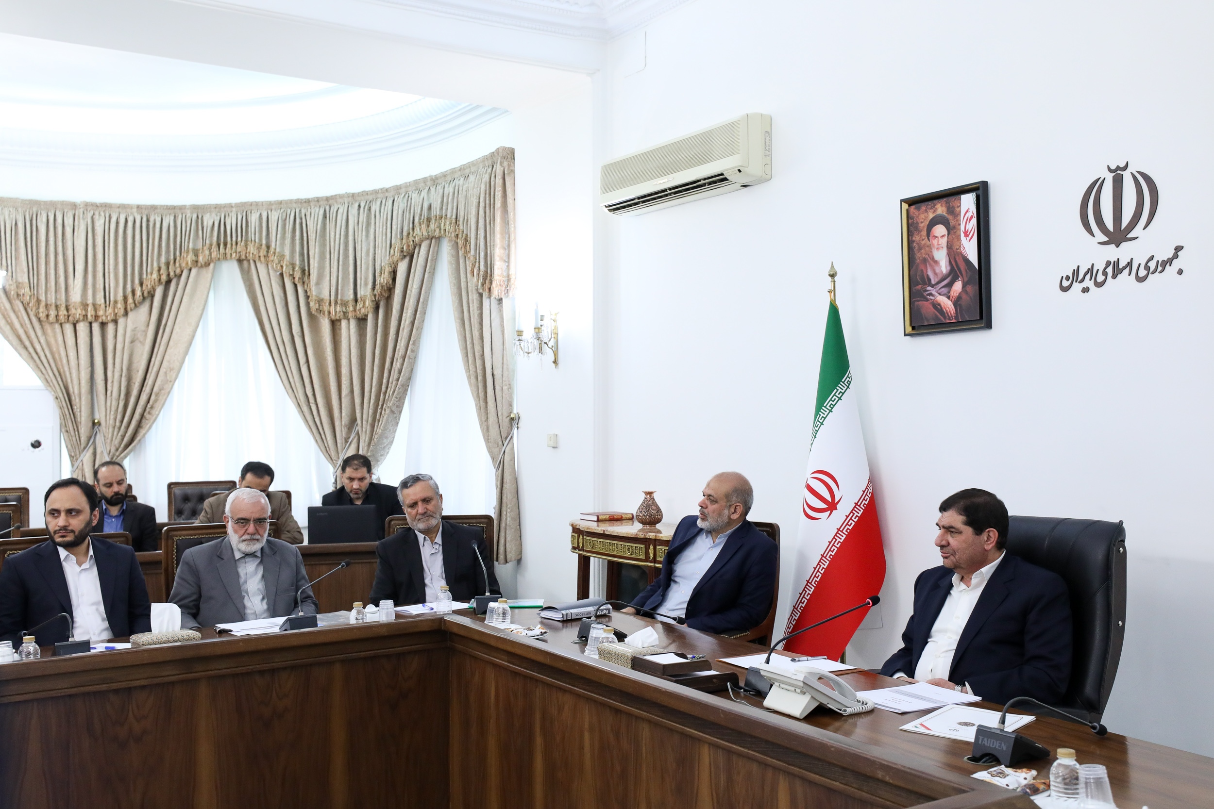 برگزاری جلسه بررسی نرخ بیکاری استانها به ریاست معاون اول رئیس جمهور برگزاری جلسه بررسی نرخ بیکاری استانها به ریاست معاون اول رئیس جمهور