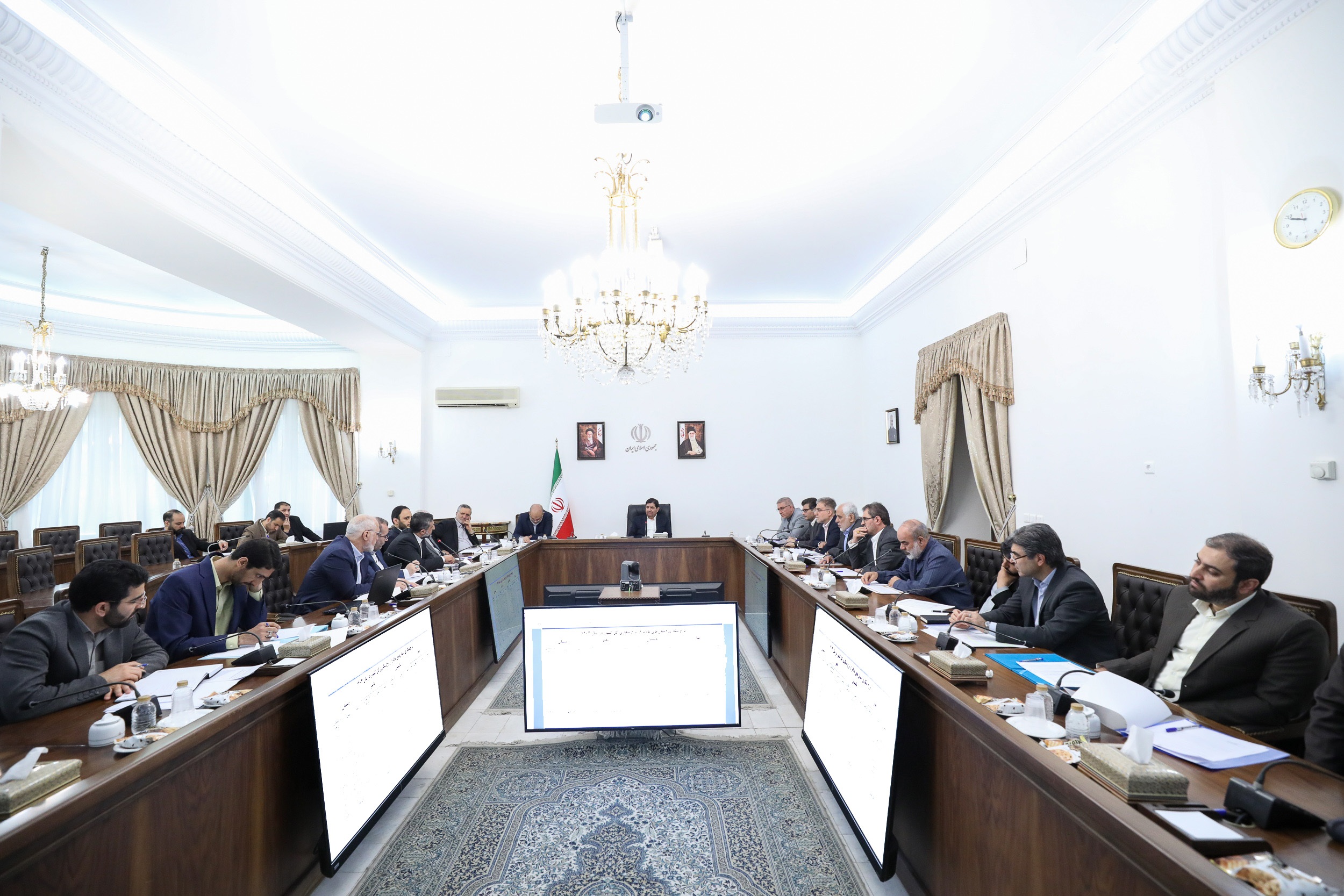 برگزاری جلسه بررسی نرخ بیکاری استانها به ریاست معاون اول رئیس جمهور برگزاری جلسه بررسی نرخ بیکاری استانها به ریاست معاون اول رئیس جمهور