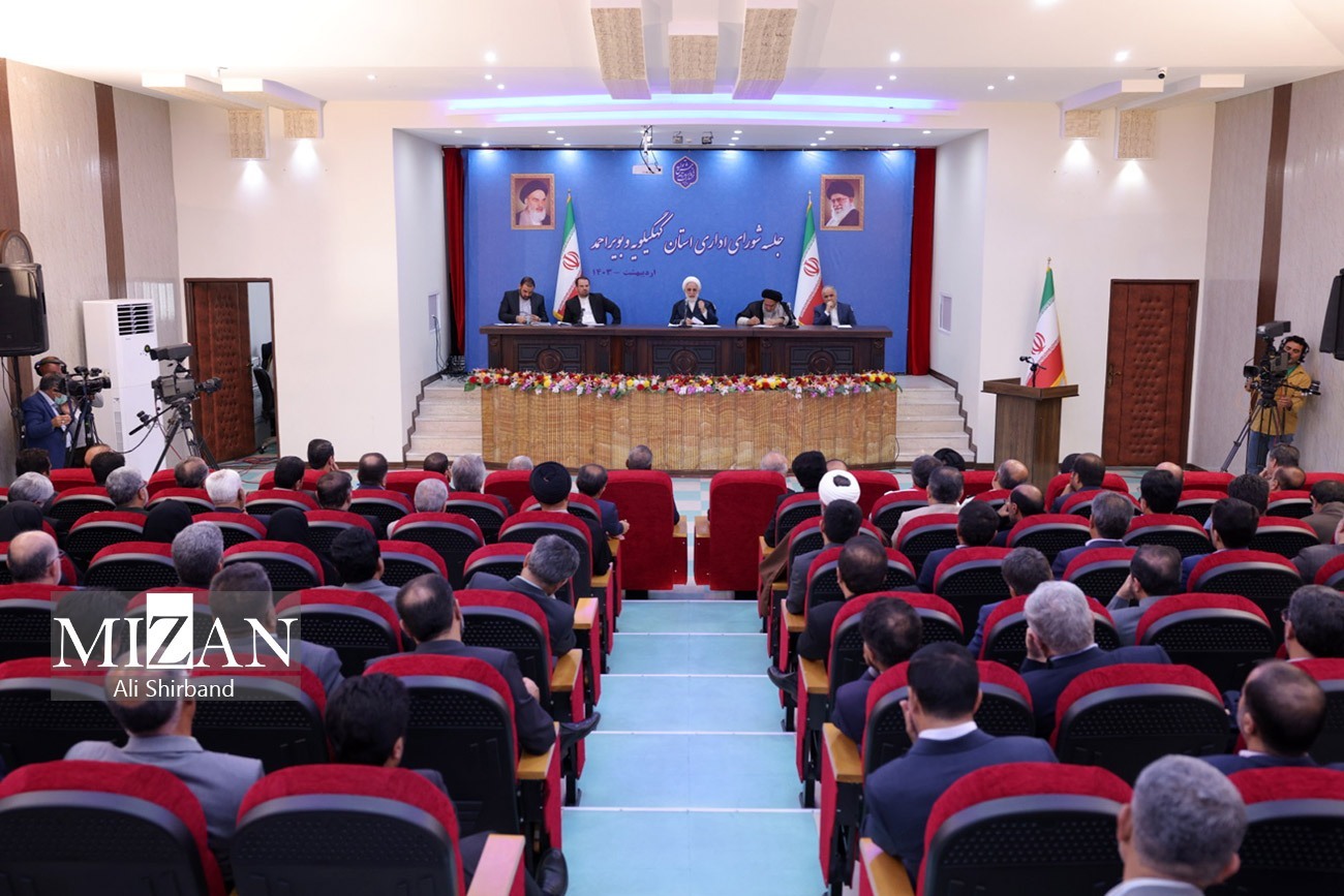 رسیدگی ویژه و آسیبشناسانه رئیس قوه قضاییه به دو پرونده مهم «کثیرالشاکی» و «جرایم اقتصادی و فساد اداری» در جریان سفر به کهگیلویه وبویراحمد/ حجتالاسلام والمسلمین محسنی اژهای: در دستگاه قضایی به سراغ ریشهها و گلوگاههای فساد رفتهایم رسیدگی ویژه و آسیبشناسانه رئیس قوه قضاییه به دو پرونده مهم «کثیرالشاکی» و «جرایم اقتصادی و فساد اداری» در جریان سفر به کهگیلویه وبویراحمد/ حجتالاسلام والمسلمین محسنی اژهای: در دستگاه قضایی به سراغ ریشهها و گلوگاههای فساد رفتهایم