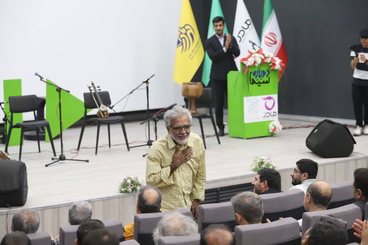 آیین افتتاحیه سینما مهر مادر دزفول برگزار شد آیین افتتاحیه سینما مهر مادر دزفول برگزار شد