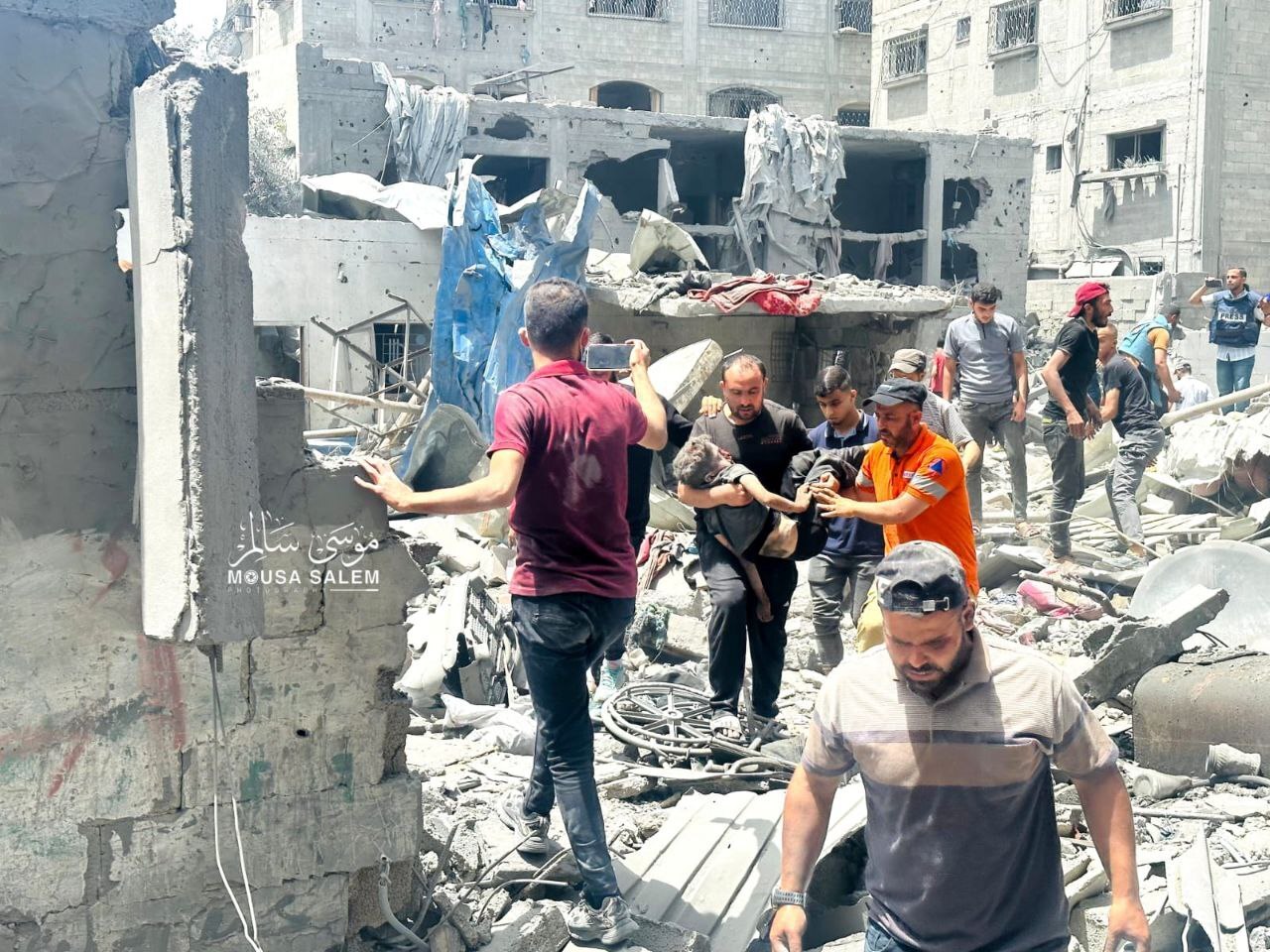 شهادت فرمانده تیپ جنین؛ شمار شهیدان خبرنگار در غزه افزایش یافت شهادت فرمانده تیپ جنین؛ شمار شهیدان خبرنگار در غزه افزایش یافت