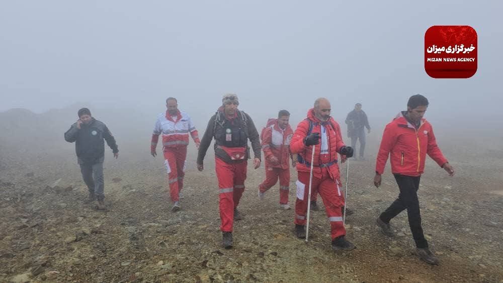 آخرین اخبار درباره وقوع سانحه برای بالگرد حامل رئیس جمهور/ تیم‌های امدادی به محل اعزام شدند