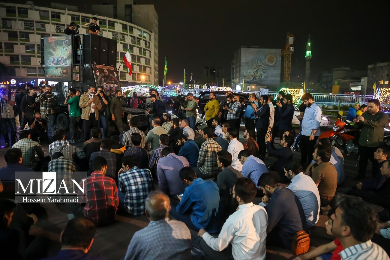 آخرین اخبار درباره وقوع سانحه برای بالگرد حامل رئیس جمهور/ تیم‌های امدادی به محل اعزام شدند