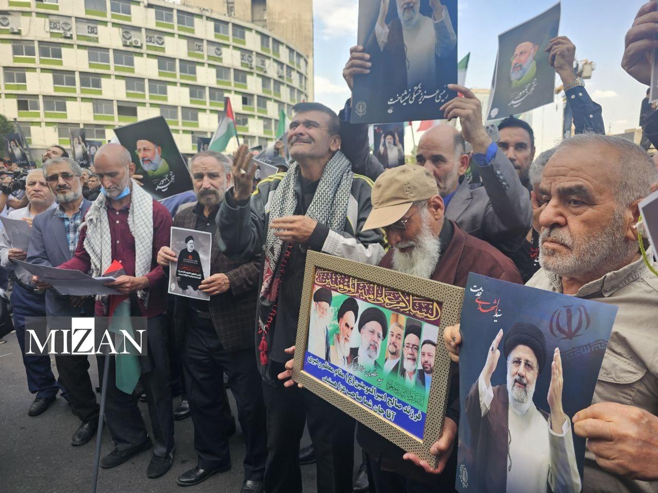 اجتماع مردم ایران به‌مناسبت شهادت آیت‌الله رئیسی/ تهرانی‌ها در میدان ولیعصر (عج) تجمع کردند