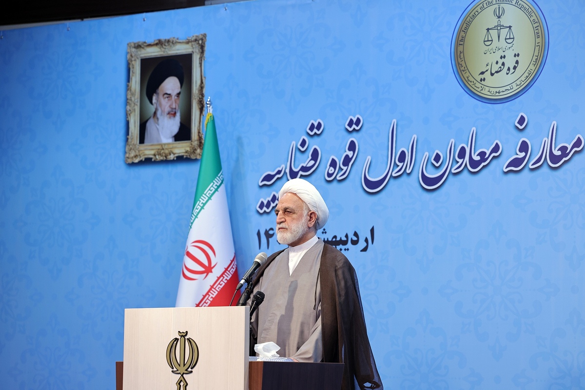 حجت‌الاسلام والمسلمین خلیلی تمام مراحل و مراتب قضایی را طی کرده است/ مسئولان قضایی با متخصصین و اهالی فن در موضوعات مختلف مشورت کنند