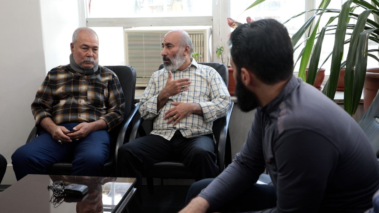 خانواده شهید نسیم افغانی شناسایی شدند خانواده شهید نسیم افغانی شناسایی شدند