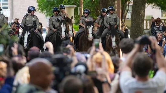 ریاکاری دولت آمریکا در موضوع آزادی بیان؛ شمار دانشجویان بازداشت‌شده به ۷۰۰ نفر رسید
