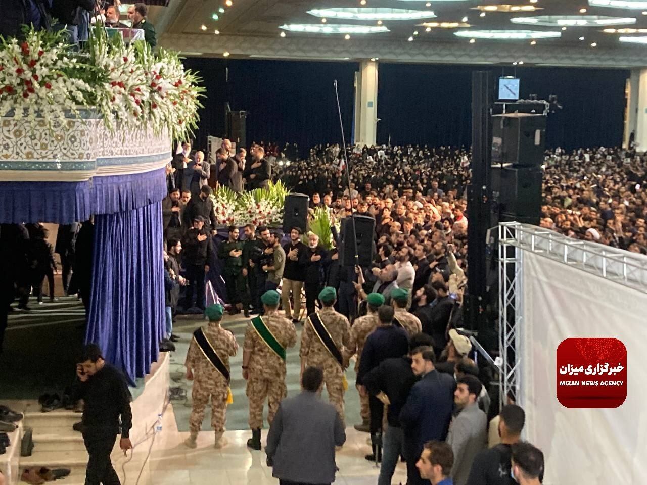 مراسم وداع با پیکر رئیس‌جمهور و همراهان در مصلی امام‌خمینی (ره) تهران