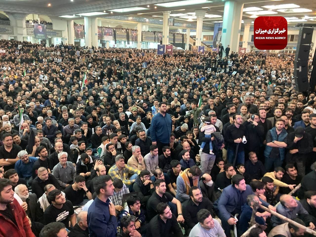 مراسم وداع با پیکر رئیس‌جمهور و همراهان در مصلی امام‌خمینی (ره) تهران