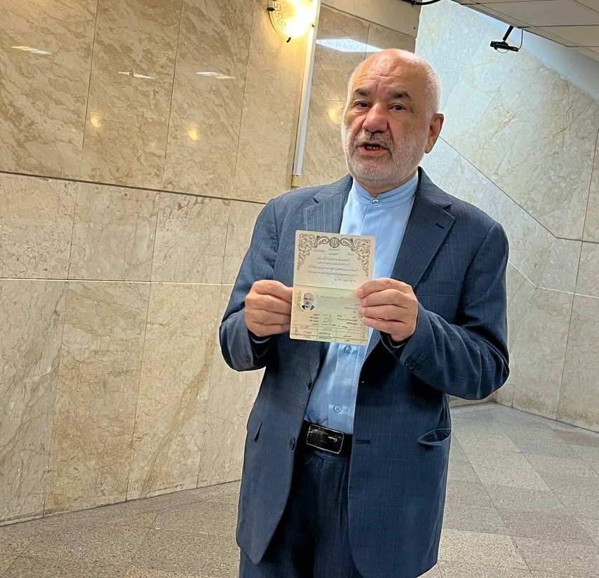 آخرین اخبار انتخابات ریاست جمهوری ۱۴۰۳/ پوشش کامل اخبار و حواشی پنجمین روز ثبت‌نام کاندیداها