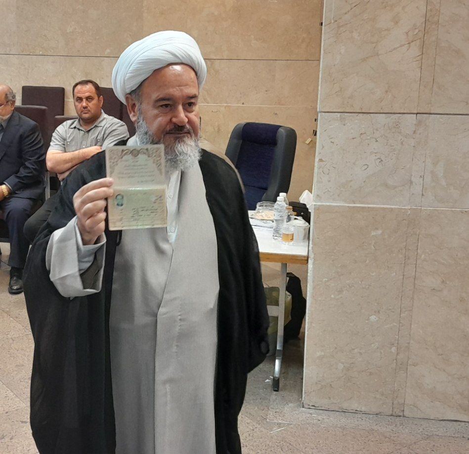 آخرین اخبار انتخابات ریاست جمهوری ۱۴۰۳/ پوشش کامل اخبار و حواشی پنجمین روز ثبت‌نام کاندیداها