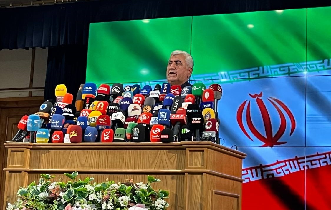 آخرین اخبار انتخابات ریاست جمهوری ۱۴۰۳/ پوشش کامل اخبار و حواشی پنجمین روز ثبت‌نام کاندیداها