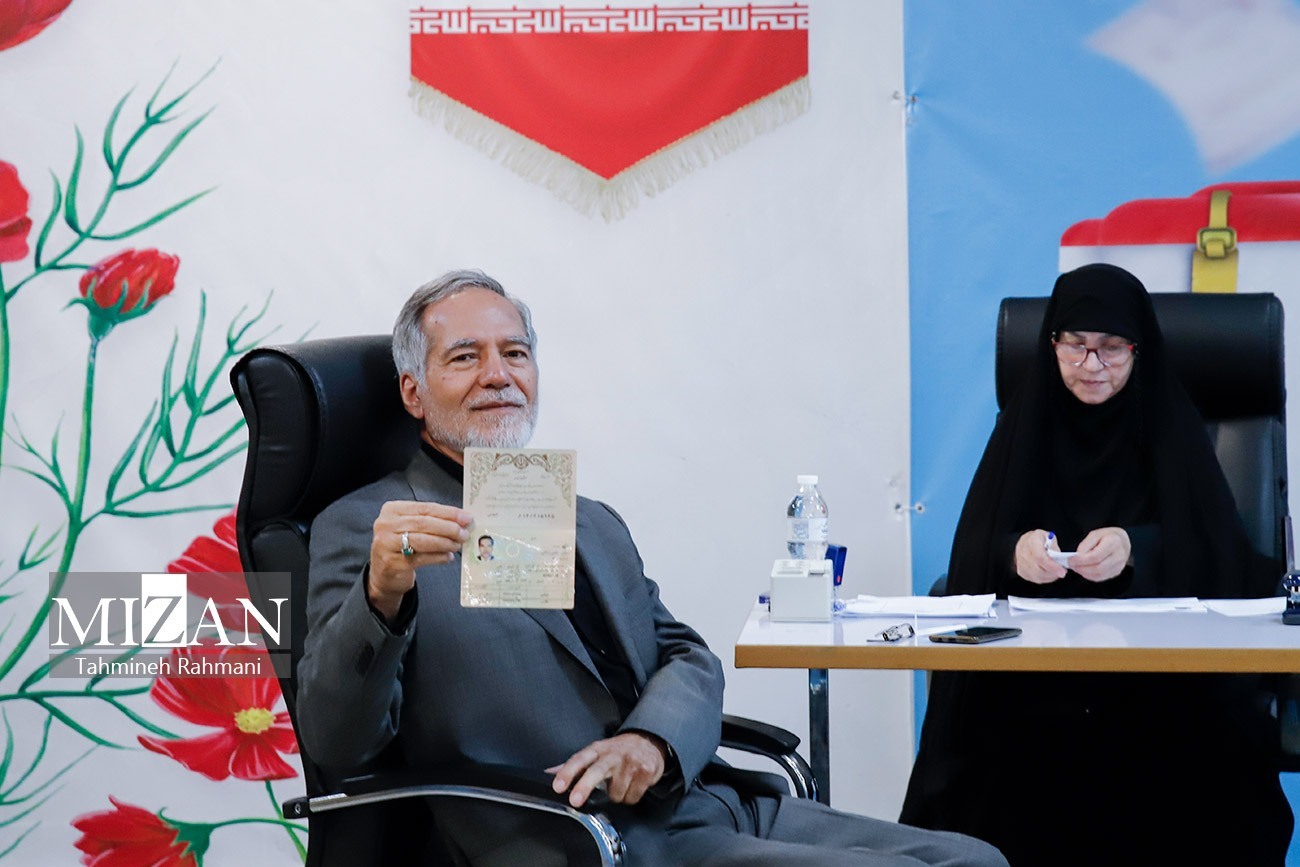 آخرین اخبار انتخابات ریاست جمهوری ۱۴۰۳/ پوشش کامل اخبار و حواشی پنجمین روز ثبت‌نام کاندیداها