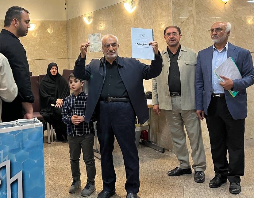 آخرین اخبار انتخابات ریاست جمهوری ۱۴۰۳/ پوشش کامل اخبار و حواشی پنجمین روز ثبت‌نام کاندیداها