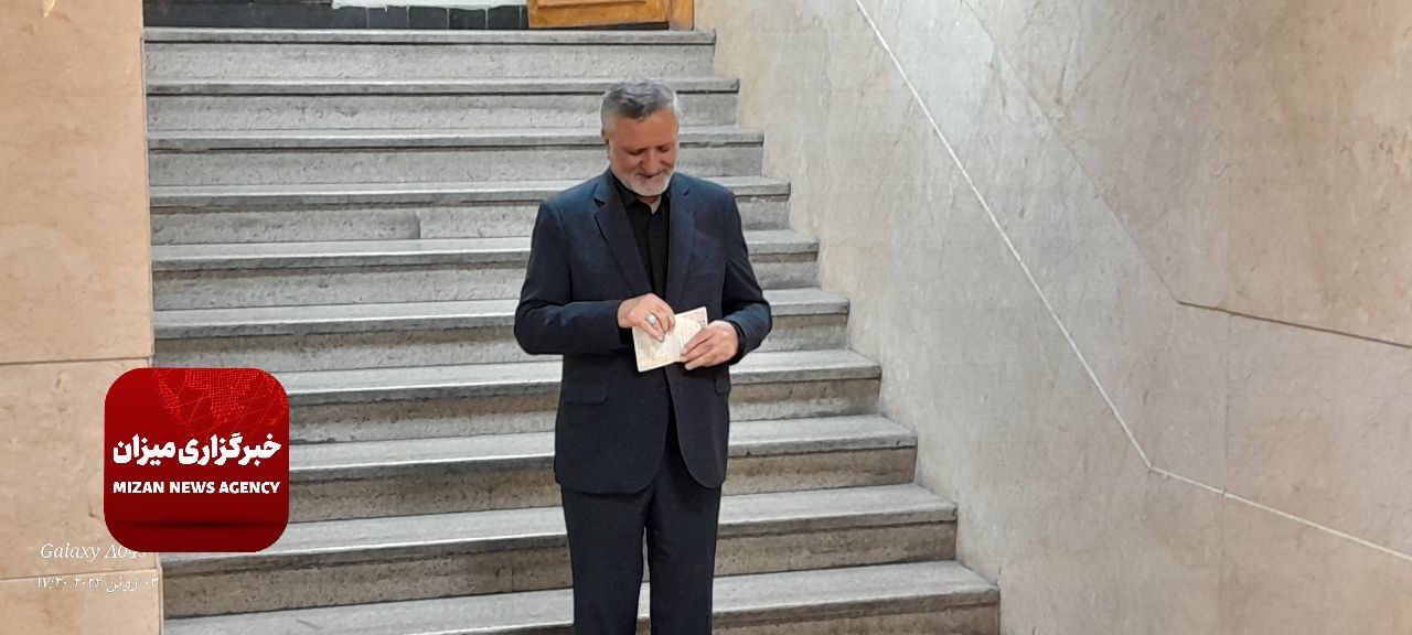 آخرین اخبار انتخابات ریاست جمهوری ۱۴۰۳/ پوشش کامل اخبار و حواشی پنجمین روز ثبت‌نام کاندیداها