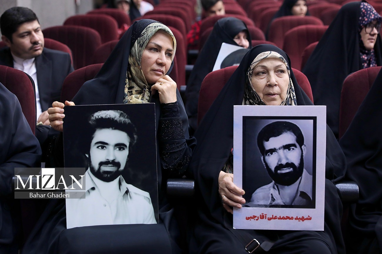 تاریخ را بخوانیم تا فریب نخوریم/ زمینه‌سازی برای آگاهی‌سازی جامعه جهانی از جنایات فرقه منافقین