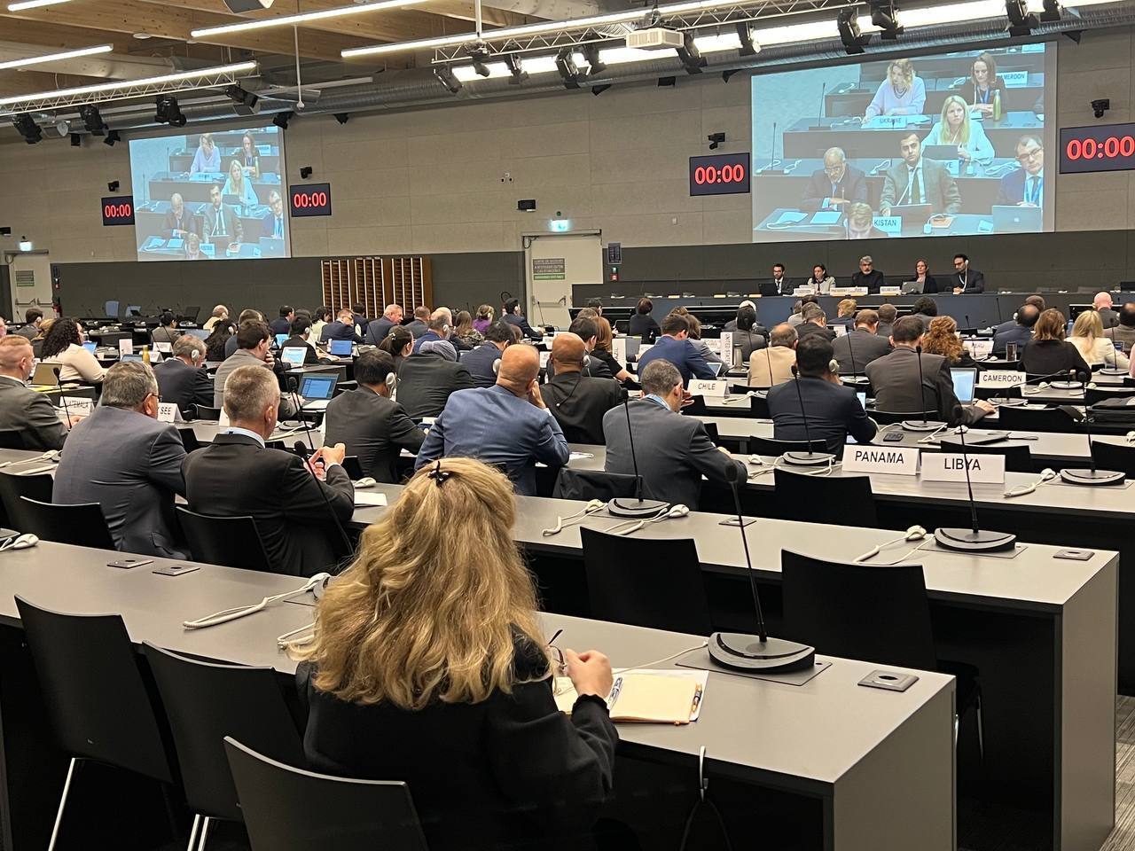 یک دقیقه سکوت در کنفرانس خلع سلاح سازمان ملل به احترام شهدای خدمت یک دقیقه سکوت در کنفرانس خلع سلاح سازمان ملل به احترام شهدای خدمت