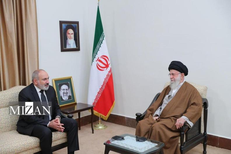 دیدار سران و مقامات ارشد کشورها با رهبر انقلاب